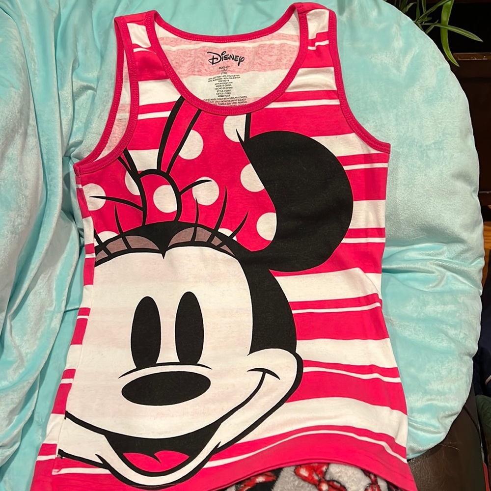 Brand-new medium Minnie mouse tank never been worn excellent condition